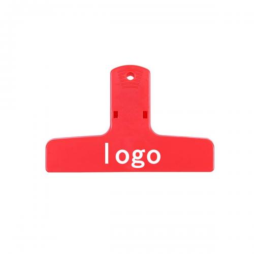 Long magnetic clip
